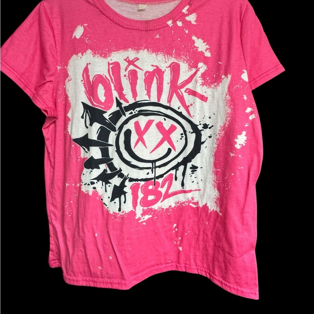 Women's Pink Graphic Tee
